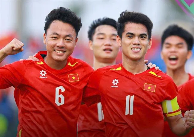 Đội ngũ hỗ trợ khách hàng chuyên nghiệp 24/7 của HM88 Game Bài luôn sẵn sàng phục vụ.